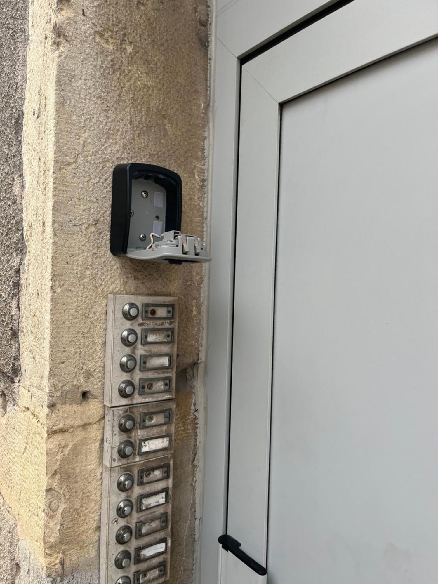 Studio Dijon Entre Centre Ville Et Facultes Экстерьер фото