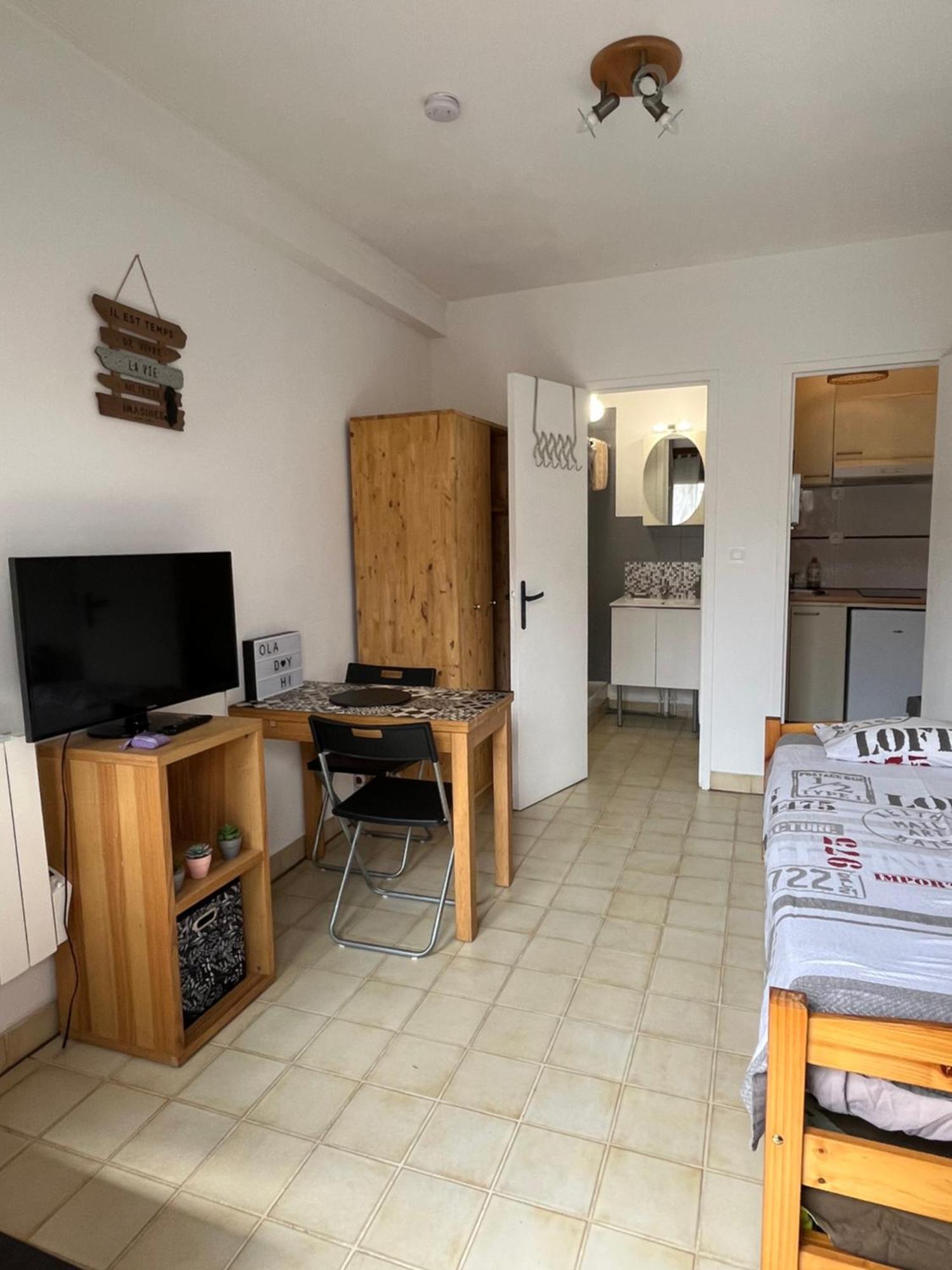 Studio Dijon Entre Centre Ville Et Facultes Экстерьер фото